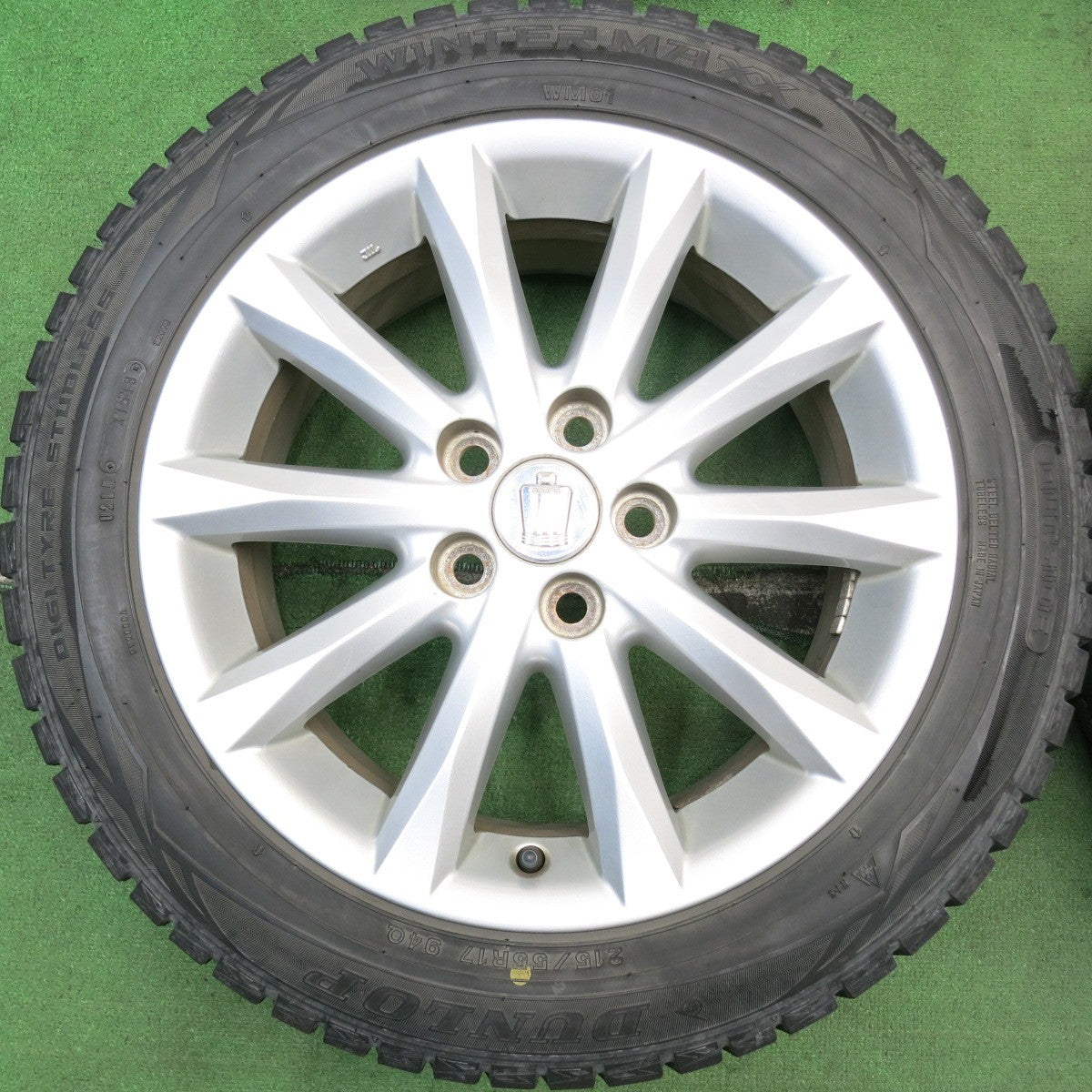 バリ溝!9分★トヨタ 200系 クラウン ロイヤル サルーン 純正 215/55R17 スタッドレス ダンロップ ウインターマックス WM01 PCD114.3/5H★5060710HAス