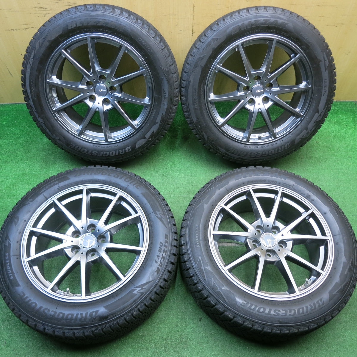 ブリザック スタッドレス　 超美品バリ溝　プリウス　カローラ④ スタッドレス ブリザック バリ溝