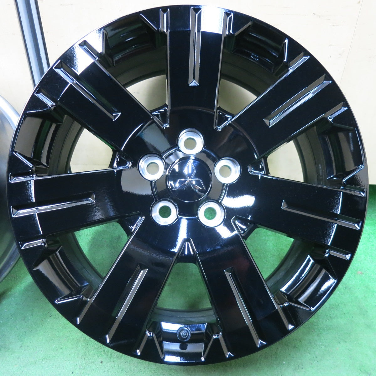 新車外し★三菱 デリカ D:5 シャモニー 純正 ENKEI ホイール 18インチ 18×7J D5 エンケイ PCD114.3/5H★5061108SYホ