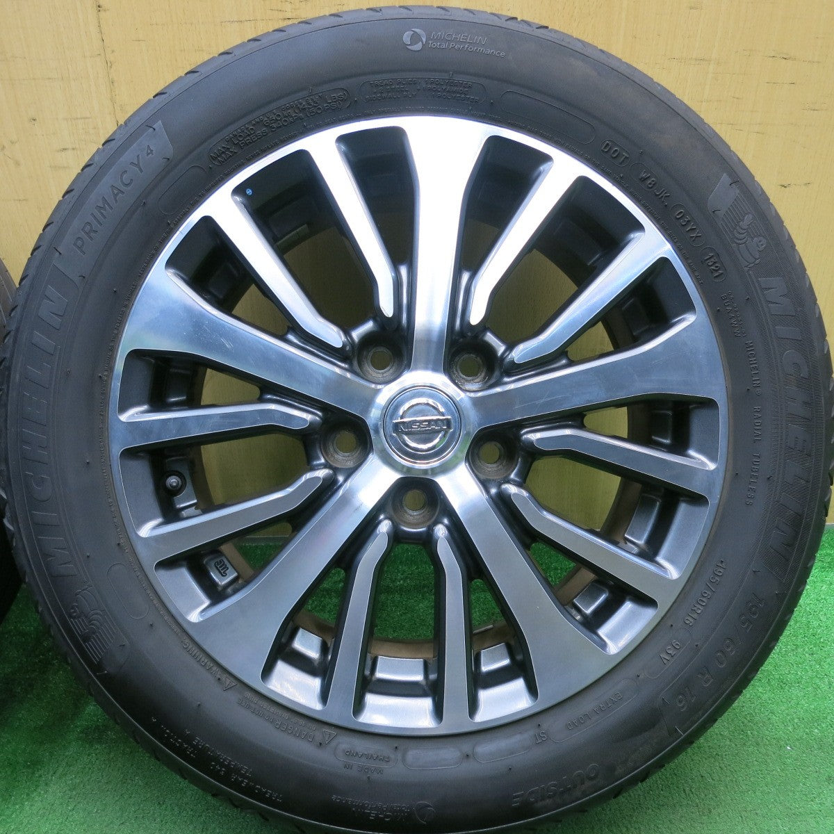4本価格★日産 C26 セレナ 純正 195/60R16 ミシュラン プライマシー4 16インチ PCD114.3/5H★5051610AKノ