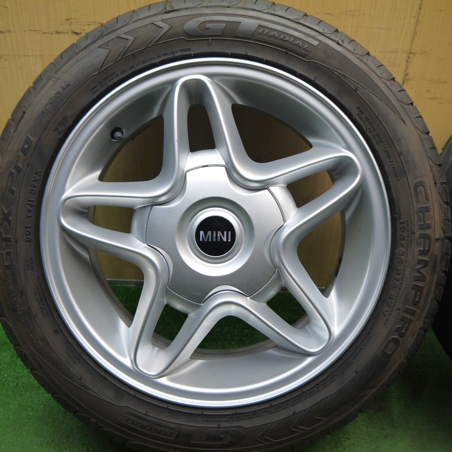 バリ溝!21年!9.5分★MINI ミニ クーパー S R55 R56 純正 195/55R16 GTラジアル CHAMPIRO GTX Pro 16インチ PCD100/4H★5072807Hノ