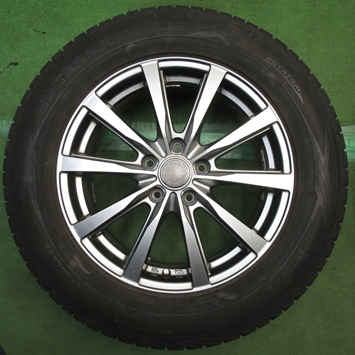 バリ溝!9.5分◎スタッドレス 225/65R17 ダンロップ ウインターマックス SJ8 GRASS グラス 17インチ PCD114.3/5H◎6100903NJス