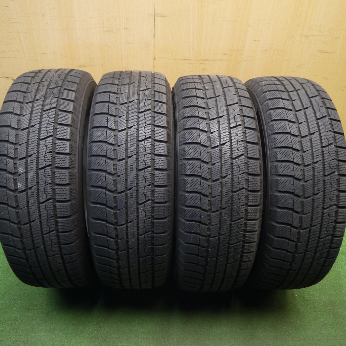 バリ溝!22年!9.5分★スタッドレス 215/65R16 トーヨー ウインター トランパス TX 社外 アルミ 16インチ PCD100 114.3/5H マルチ★5111501KKス