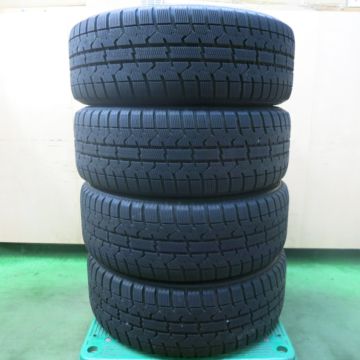 バリ溝!21年!キレイ!9.5分★スタッドレス 215/50R17 トーヨー ガリット GIZ X CROSS SPEED PREMIUM クロススピード 17インチ PCD114.3/5H★5120105SKス