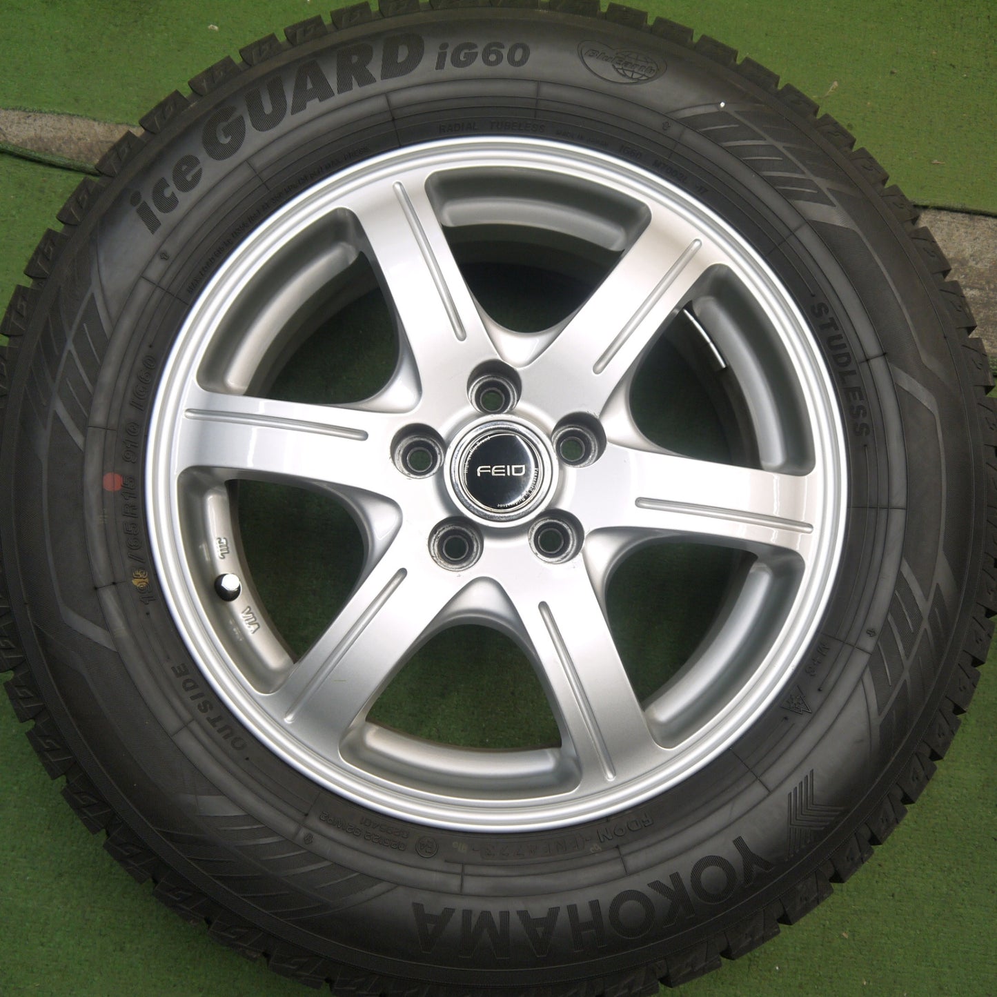 バリ溝!23年!9.5分★プリウス 等 195/65R15 スタッドレス ヨコハマ アイスガード iG60 FEID G6 フェイド 15インチ PCD100/5H★5091601Hス