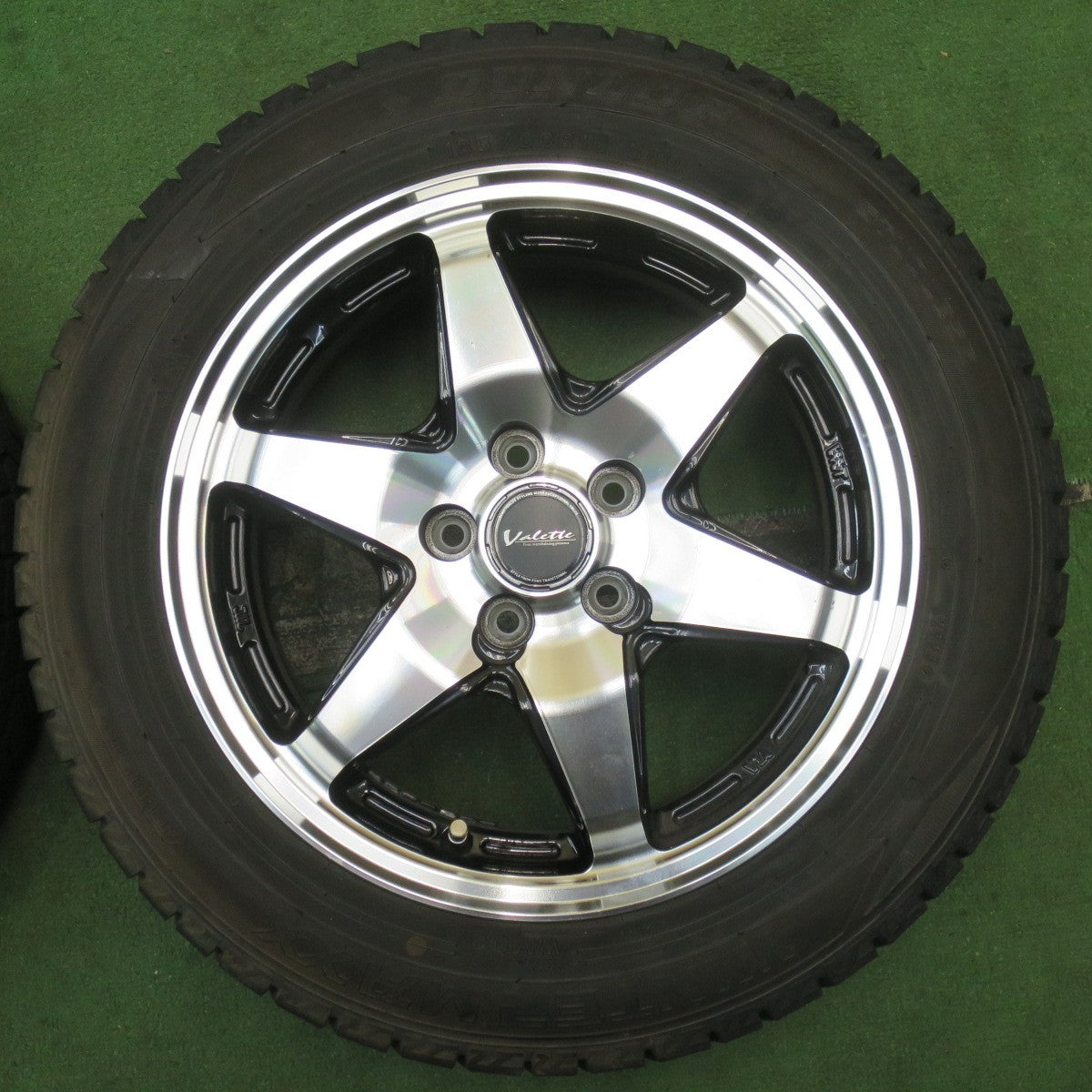 バリ溝!23年!9.5分以上★シエンタ 等 185/60R15 スタッドレス ダンロップ ウインターマックス WM02 Valette 15インチ PCD100/5H★5093002NJス