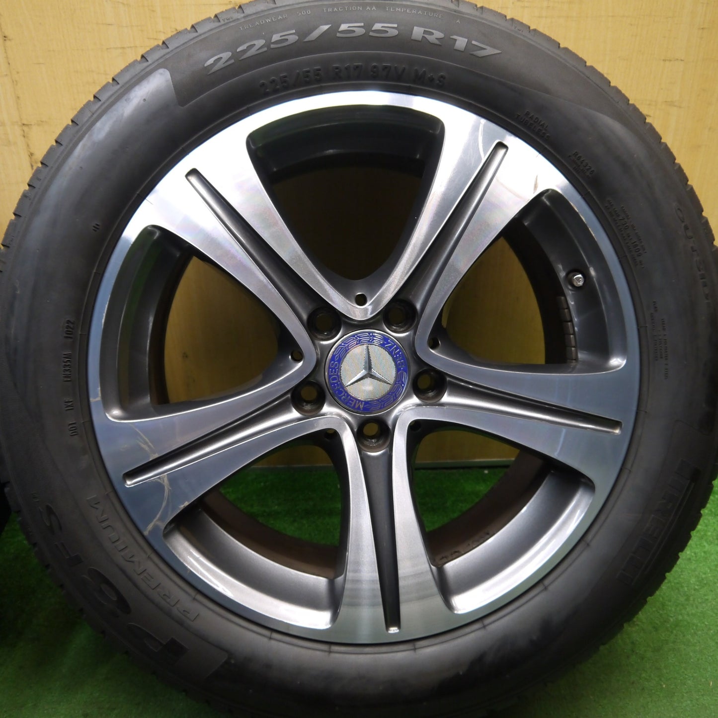 バリ溝!22年!8.5分★ベンツ W213 Eクラス 純正 225/55R17 ピレリ P8 FS PREMIUM 17インチ PCD112/5H★5072805Hノ