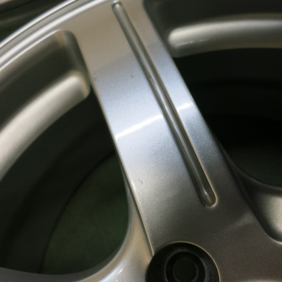 キレイ★FEID ブリヂストン製 17インチ ホイール 17×7J PCD114.3/5H★5051305SYホ