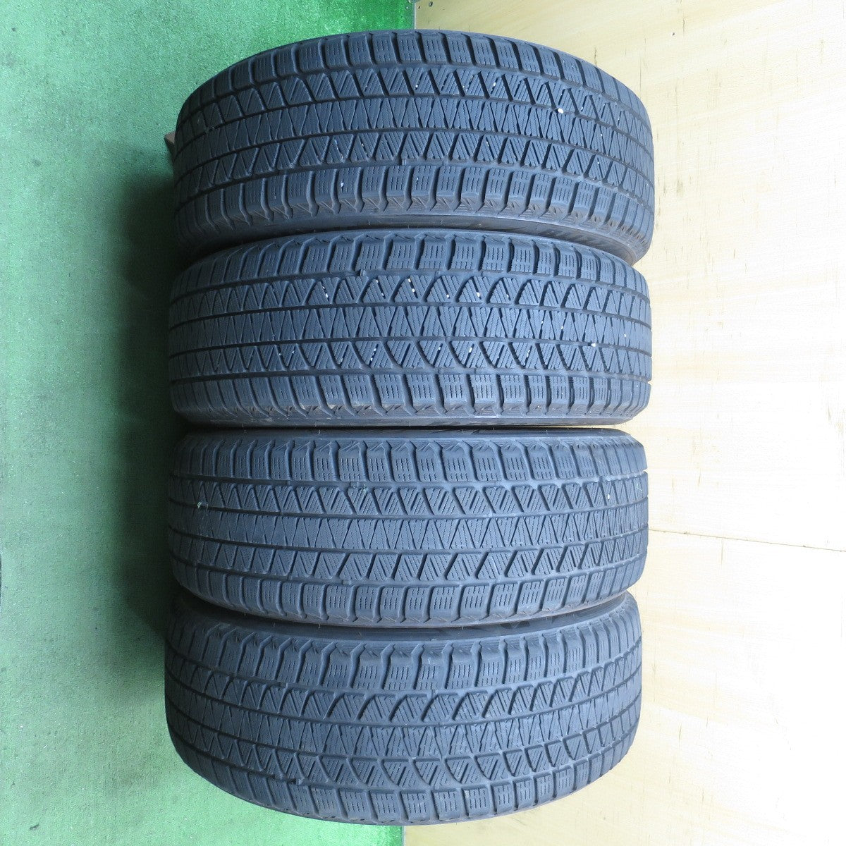 センサー付!バリ溝!22年!キレイ!8.5分★レクサス RX Lehrmeister LF ラウンジ 235/55R20 スタッドレス ブリヂストン ブリザック DM-V3 レアマイスター L-F LOUNGE PCD114.3/5H★5062708NJス