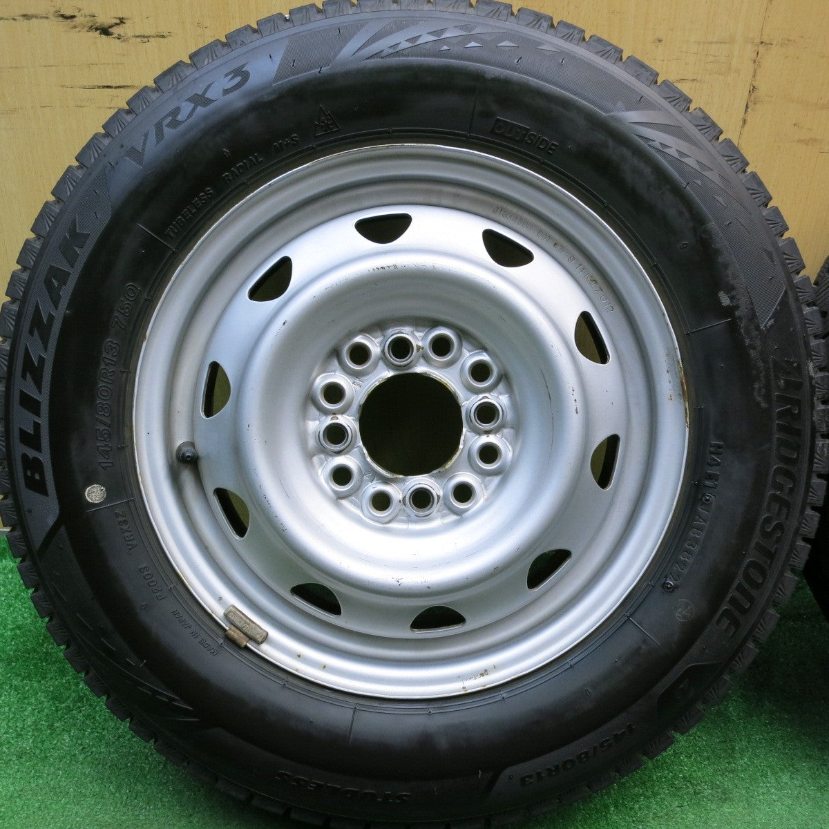 バリ溝!22年!8.5分★スタッドレス 145/80R13 ブリヂストン ブリザック VRX3 スチール 13インチ PCD100 110 114.3/4H マルチ★5062202HAス