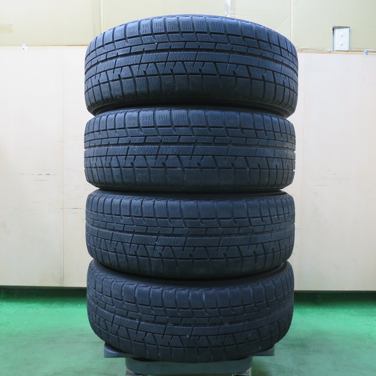キレイ★スタッドレス 205/60R16 ヨコハマ アイスガード iG50 プラス Fang ファング 16インチ PCD114.3/5H★5022114イス