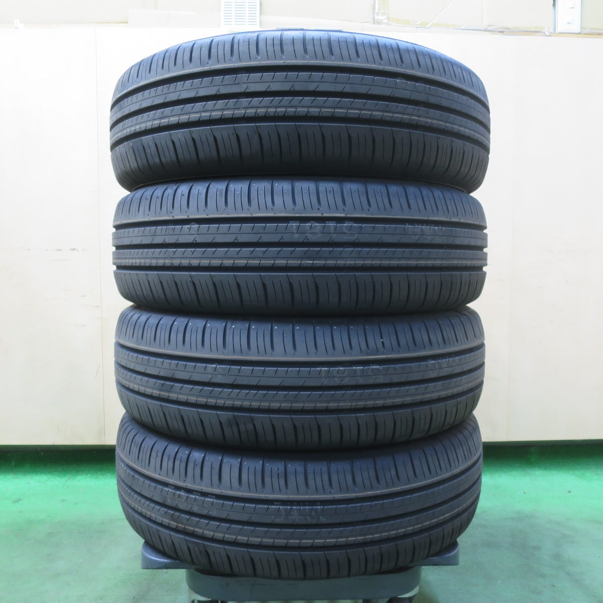 新車外し!25年★185/65R15 ダンロップ エナセーブ EC300+ タイヤ 15インチ アクア フィールダー フリード ノート bB 等★5120602イノタ