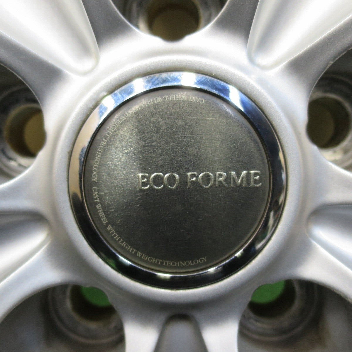 バリ溝!23年!キレイ!9.5分★スタッドレス 225/60R18 ブリヂストン ブリザック DM-V3 ECO FORME エコフォルム 18インチ PCD114.3/5H★5040501イス