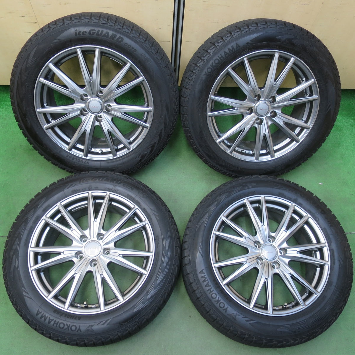 バリ溝!キレイ!9分★スタッドレス 225/60R18 ヨコハマ アイスガード G075 VELVA KEVIN ヴェルヴァ ケヴィン 18インチ PCD114.3/5H★5102304イス