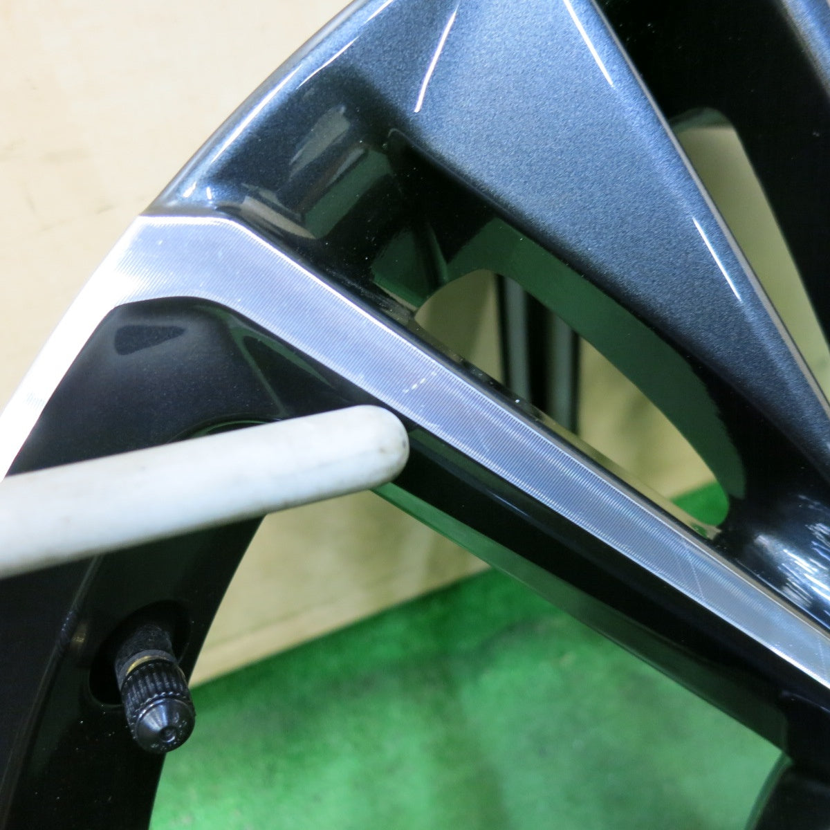 新車外し!1本★トヨタ 60系 MXWH60 プリウス 純正 ホイール 19インチ 19×6.5J PCD114.3/5H★5072310SYホ