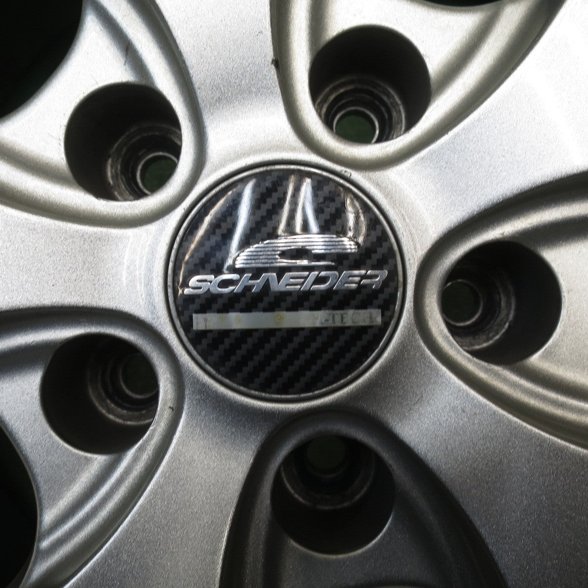バリ溝!23年!キレイ!8.5分◎スタッドレス 215/65R16 ブリヂストン アイスパートナー SCHNEIDER シュナイダー 16インチ PCD114.3/5H◎6100603NJス