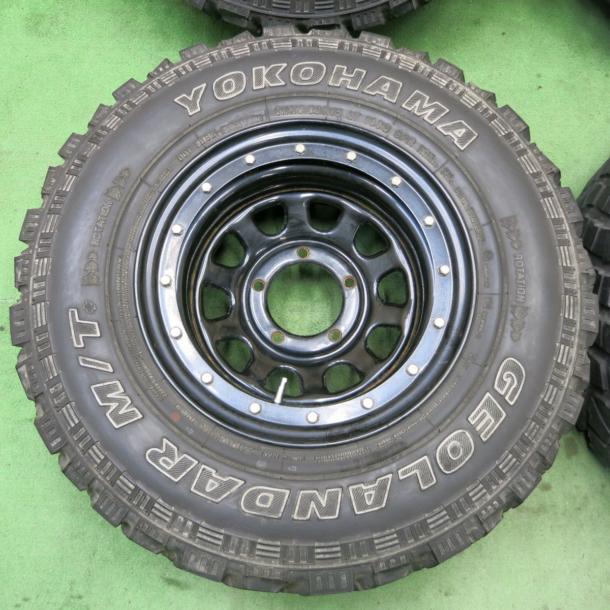 バリ溝!8.5分★ロックマスター スチール 31×10.50R15 109Q 6PR ヨコハマ ジオランダー M/T+ 15インチ PCD139.7/5H★5051604ナノ