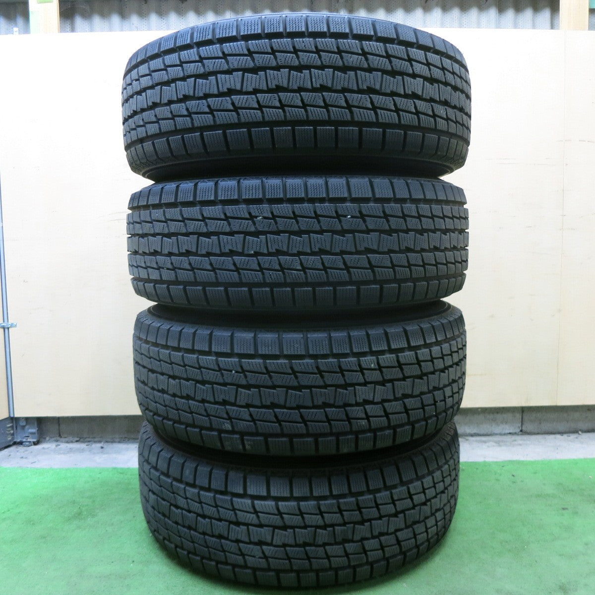 バリ溝!9.5分★三菱 パジェロ 純正 265/70R16 スタッドレス グッドイヤー アイスナビ SUV 16インチ PCD139.7/6H★6012807ナス