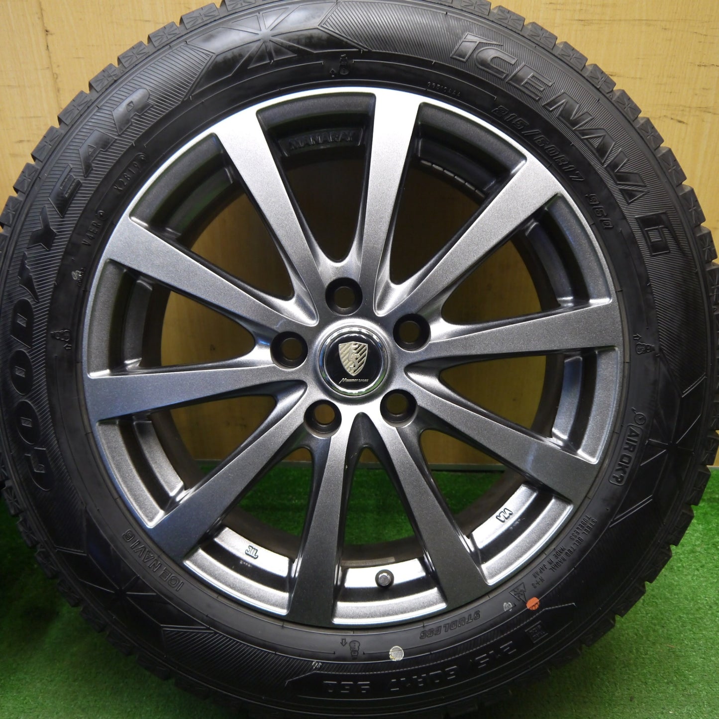 キレイ★スタッドレス 215/60R17 グッドイヤー アイスナビ6 MANARAY SPORT マナレイスポーツ 17インチ PCD114.3/5H★5041403Hス