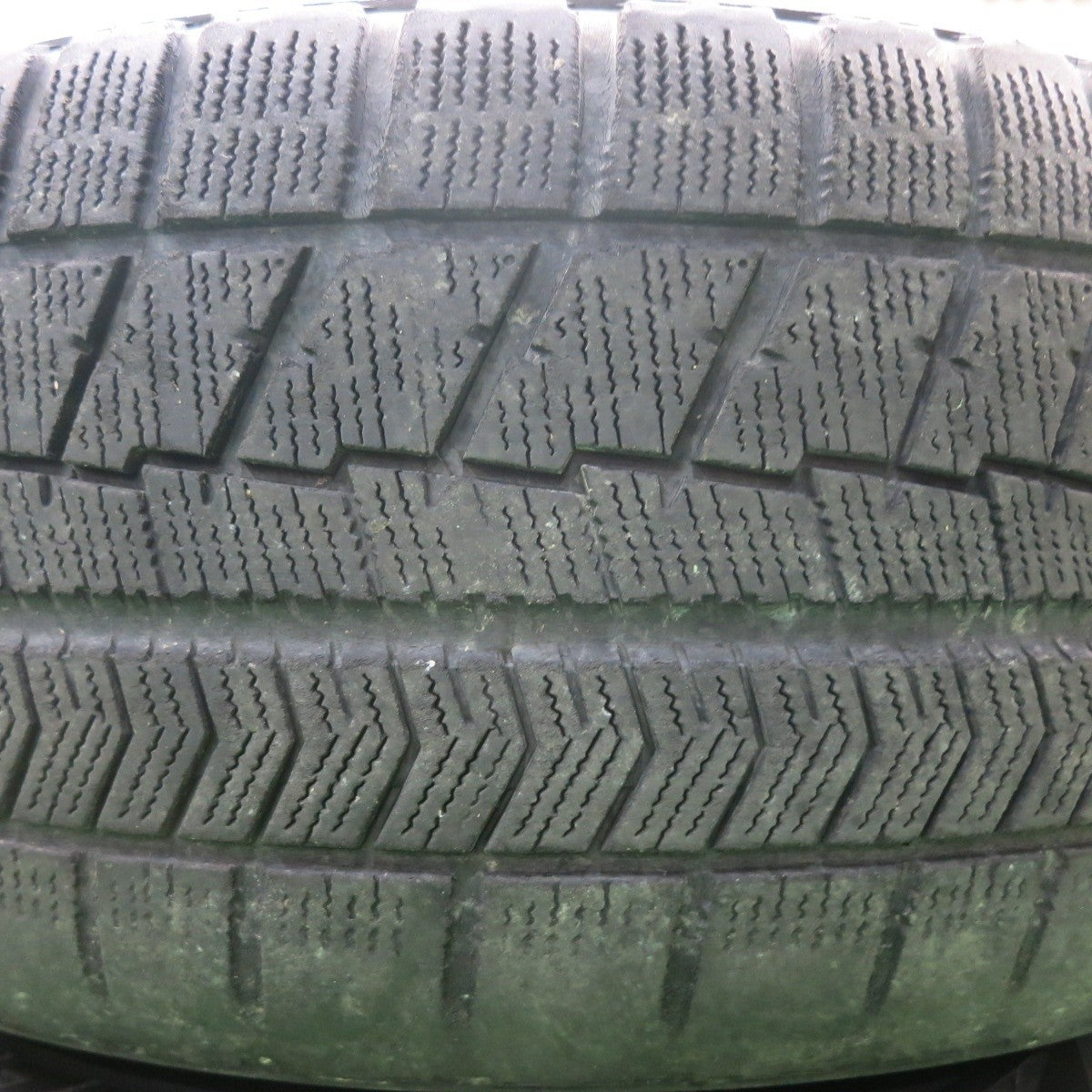 4本価格★トヨタ 220系 クラウン RS アドバンス 純正 225/45R18 スタッドレス ブリヂストン VRX PCD114.3/5H★4102703HAス