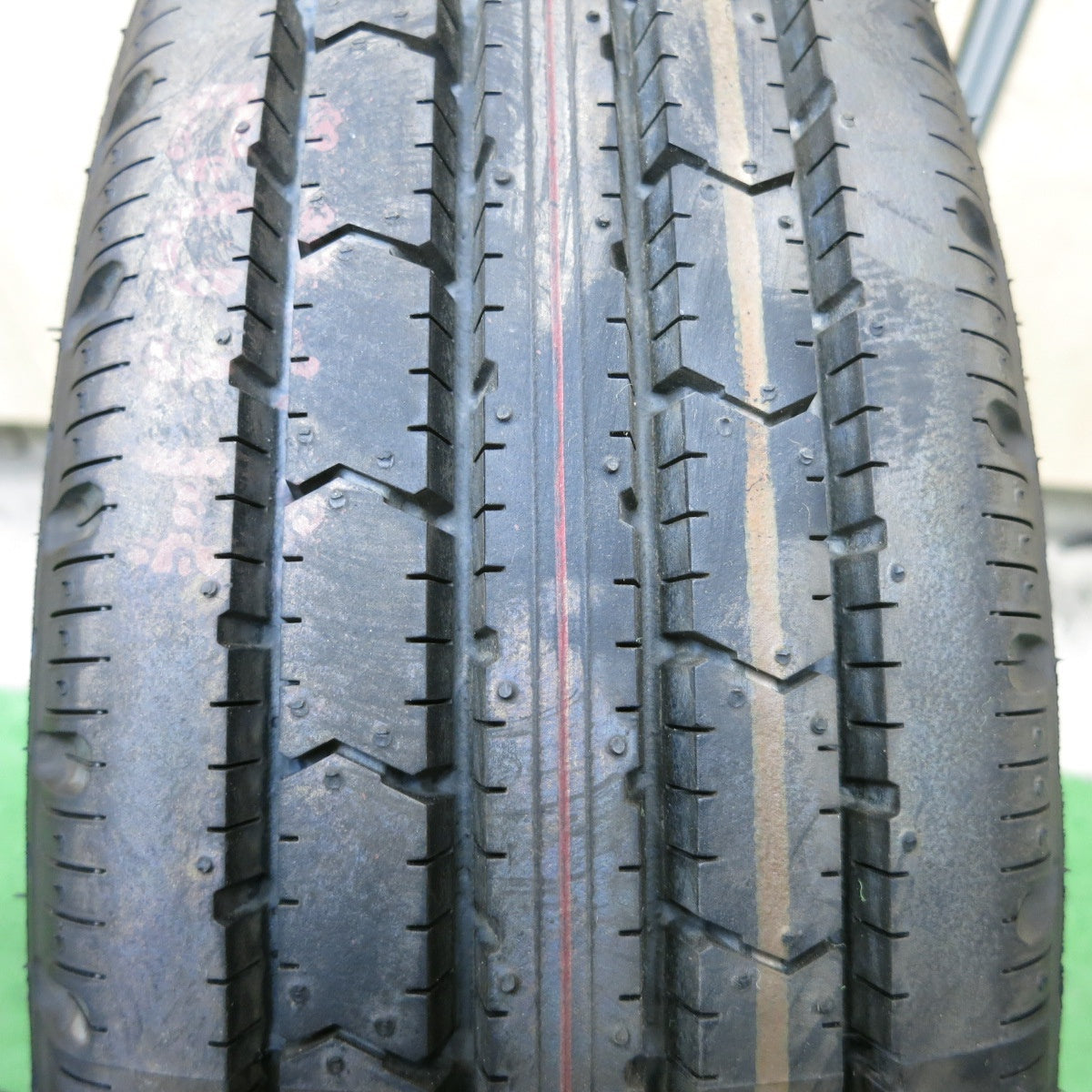 新車外し品 175/75R15 103/101N ブリヂストン R202 2本 価格｜175/75R15 103/101N DURAVIS R207 ブリヂストン