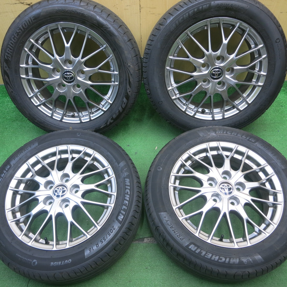 バリ溝!23年!キレイ!9.5分★トヨタ 80系 ノア ヴォクシー 純正 BBS 205/55R16 ミシュラン プライマシー4 ブリヂストン プレイズ PX-RV2 16インチ PCD114.3/5H★5051802NJノ
