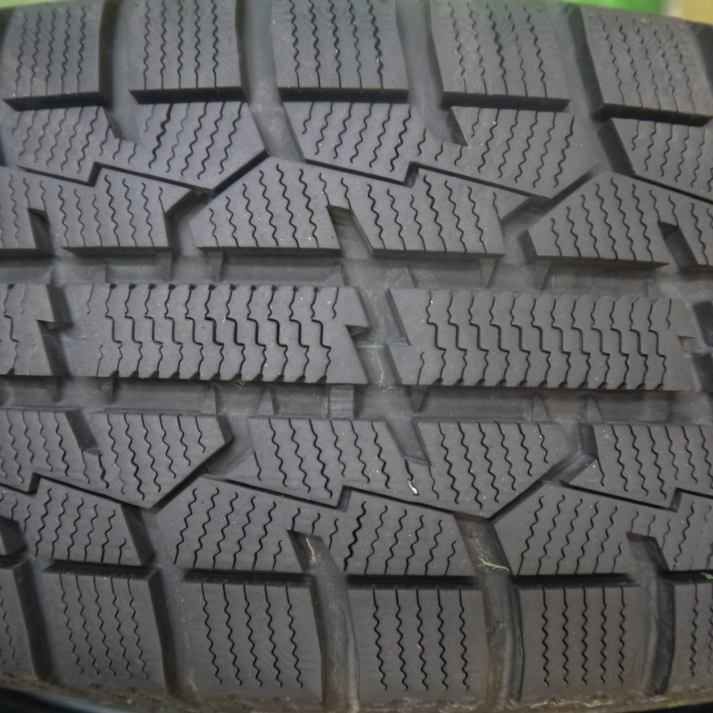 バリ溝!23年!キレイ!9.5分★スタッドレス 185/65R15 トーヨー オブザーブ ガリット GIZ ESTROSA DF-10 エステローザ 15インチ PCD100/4H★5092402Hス
