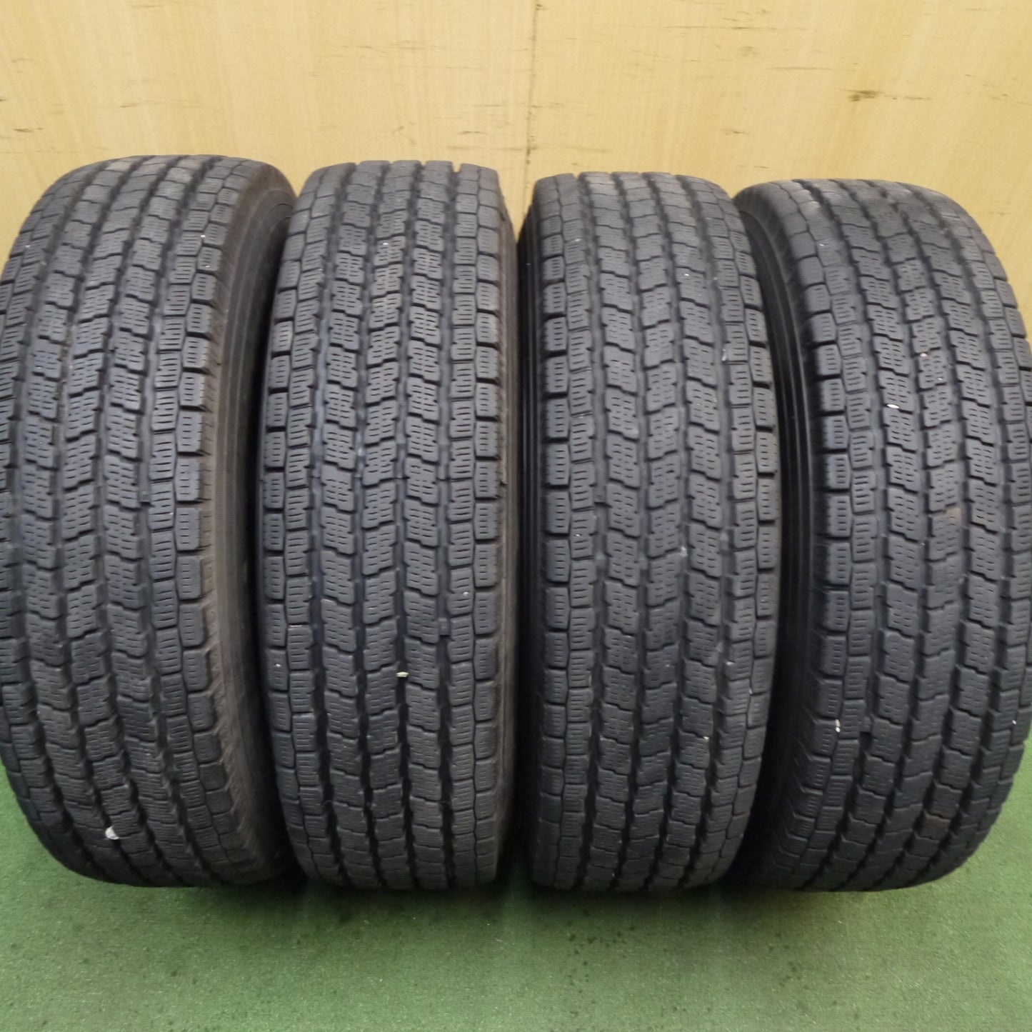 バリ溝!キレイ!9.5分★スタッドレス 165/80R13 90/88N ヨコハマ アイスガード iG91 スチール ホイール 13インチ PCD100/4H★5091202Hス