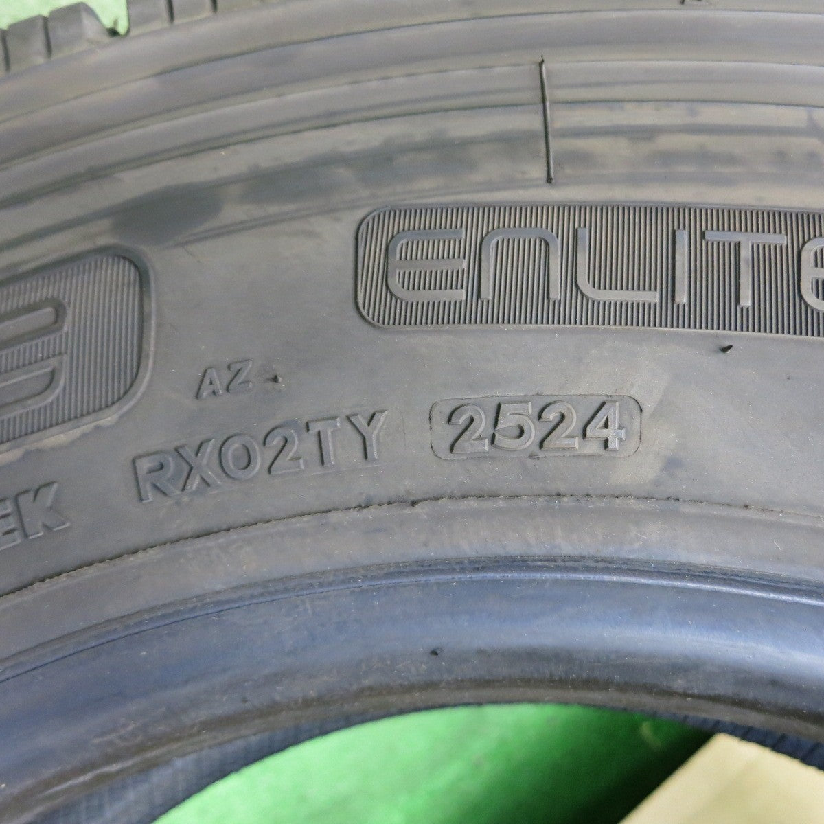 バリ溝!24年!9.5分!2本★トラック タイヤ 245/70R19.5 136/134J スタッドレス ブリヂストン W999 19.5インチ★5053004ナスタ