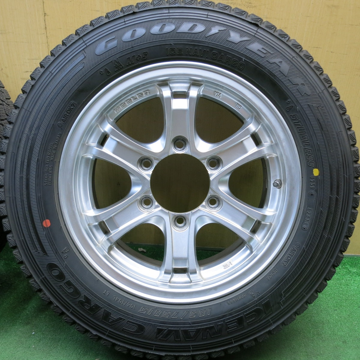 バリ溝!キレイ!9分★KEELER FORCE 185/75R15 106/104L スタッドレス グッドイヤー アイスナビ カーゴ キーラー フォース 15インチ PCD139.7/6H★5092513HAス