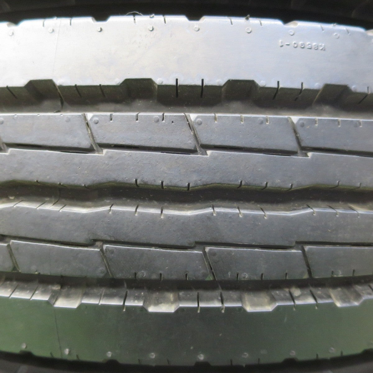 ほぼ未使用!新車外し!6本★トラック タイヤ 195/85R15 113/111L 12PR ヨコハマ LT151R 15インチ★6042101イノタ