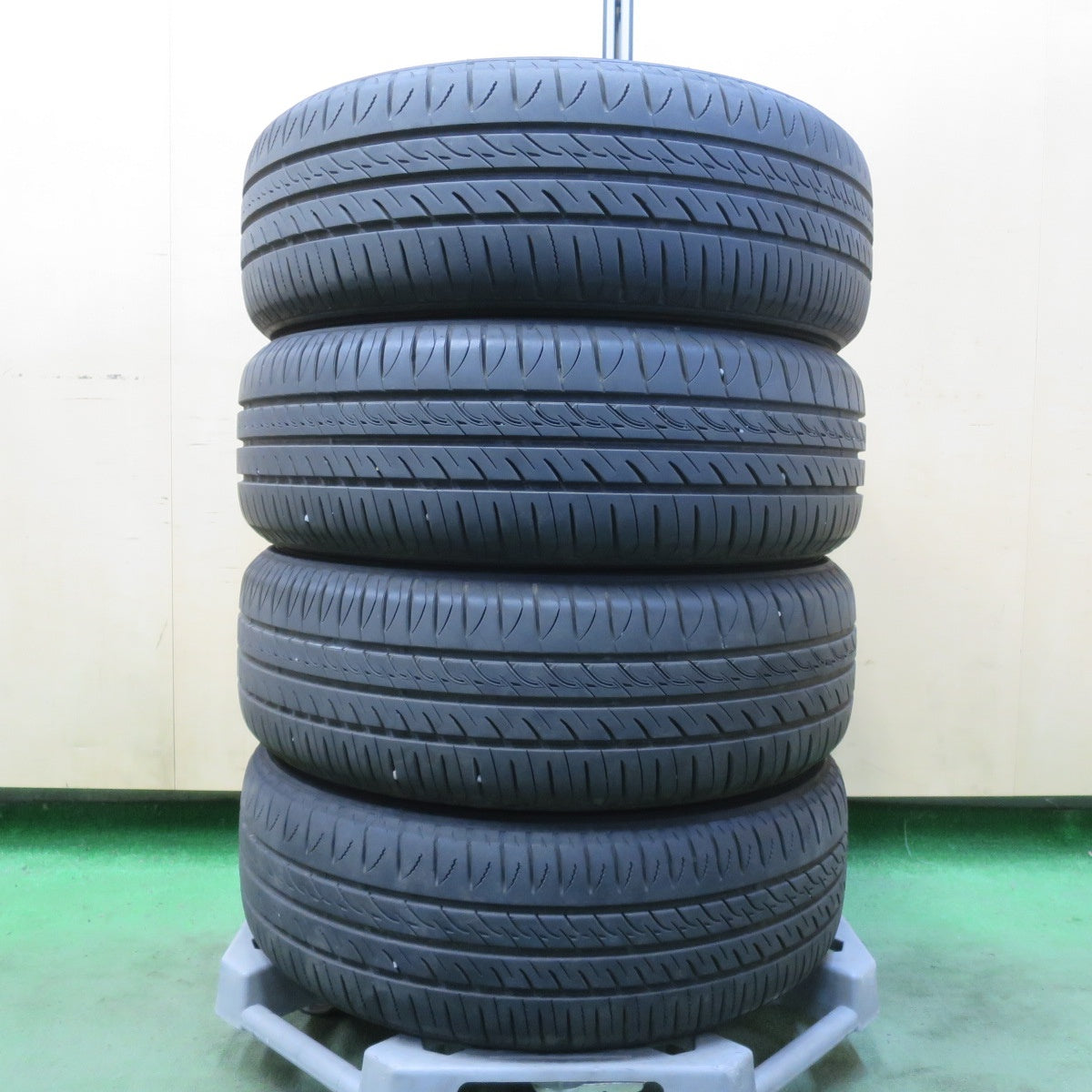 バリ溝!24年!9.5分★トヨタ アクア 純正 スチール 185/60R15 トーヨー プロクセス CF3 15インチ PCD100/4H★6052905イノ