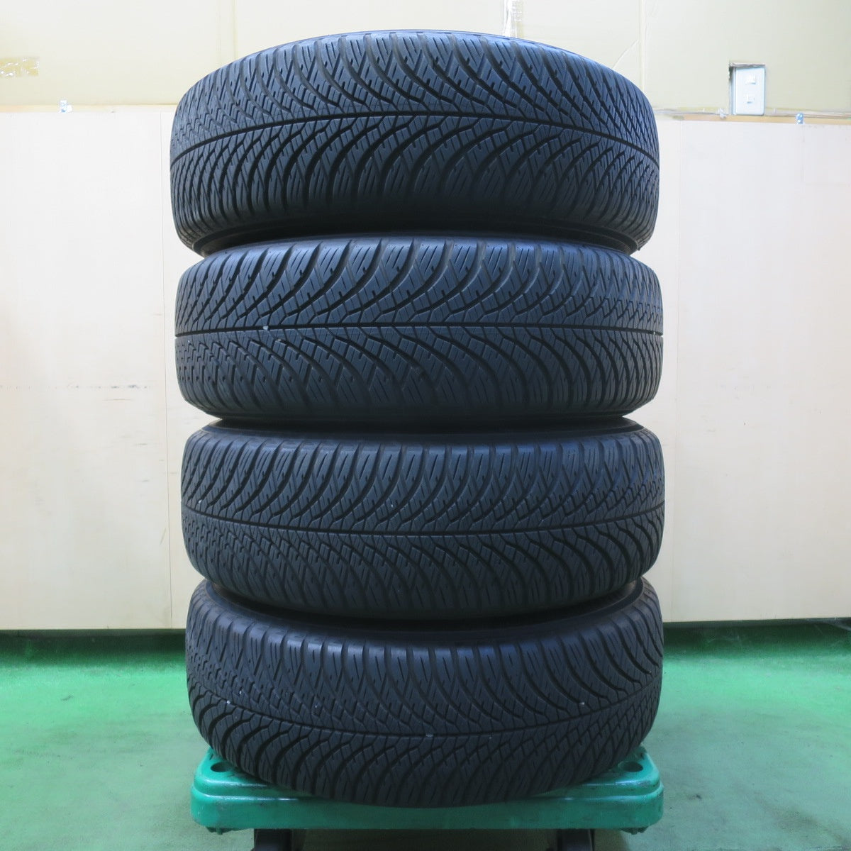 バリ溝!9.5分★プジョー 等 EUROTECH GAYA SOLI 215/65R16 ヨコハマ BluEarth-4S AW21 ユーロテック ガヤ ソリ 16インチ PCD108/5H★5092610イノ