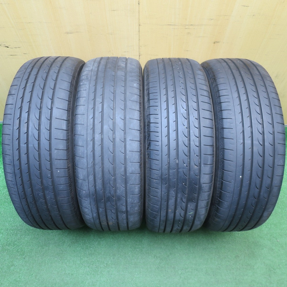 4本価格★日産 C26 セレナ 純正 195/60R16 ヨコハマ ブルーアース RV-02 16インチ PCD114.3/5H★5121810NJノ