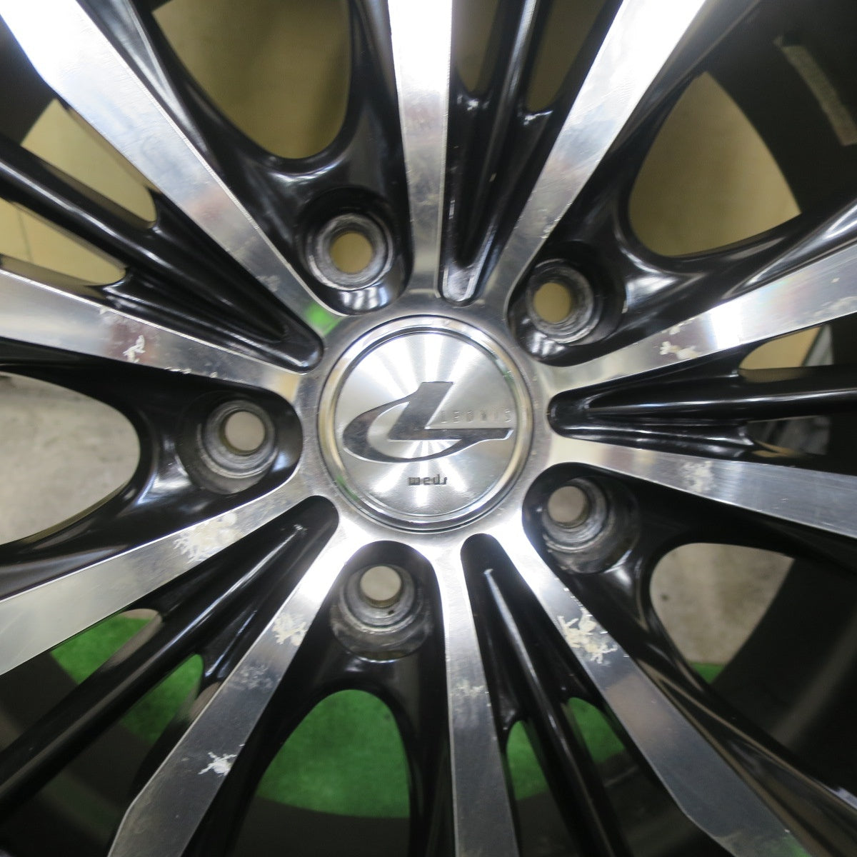 4本価格!22年★LEONIS VX 215/45R18 ミネルバ ラジアル F205 ヨコハマ ブルーアース RV-02 レオニス 18インチ PCD114.3/5H★5090404TTノ