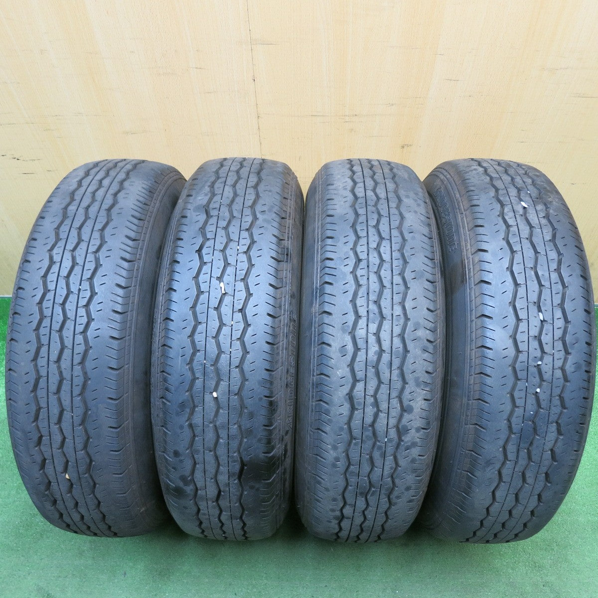 バリ溝!25年!キレイ!9.5分★DAYTONA 195/80R15 107/105S ブリヂストン エコピア RD613 デイトナ 15インチ PCD139.7/6H★6050303HAノ