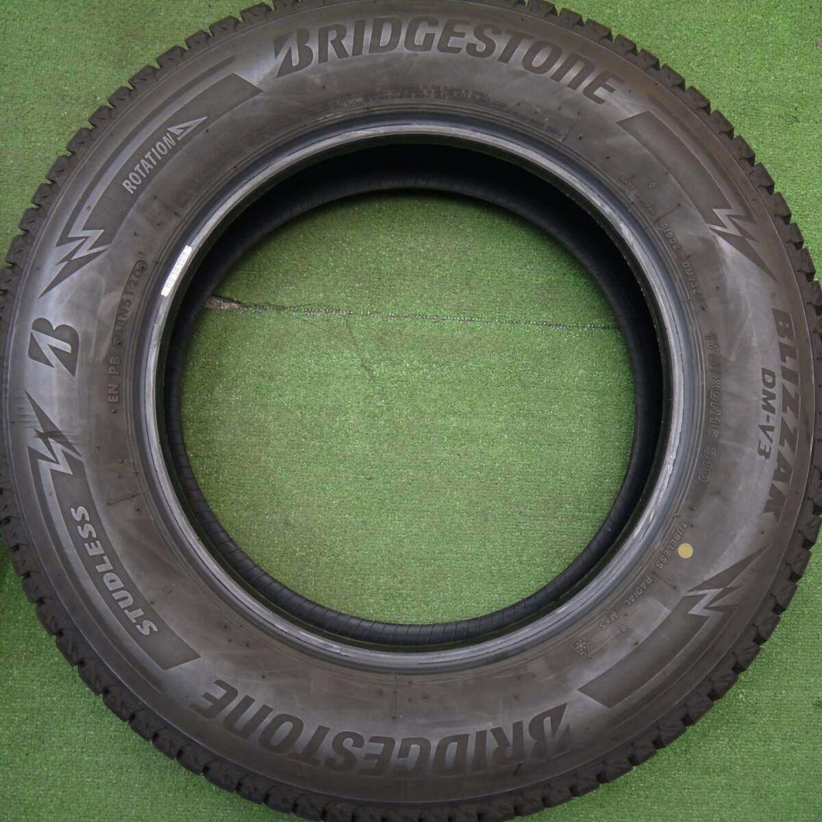 バリ溝!8.5分★ジムニー 等 175/80R16 スタッドレス ブリヂストン ブリザック DM-V3 タイヤ 16インチ★5032107Hスタ