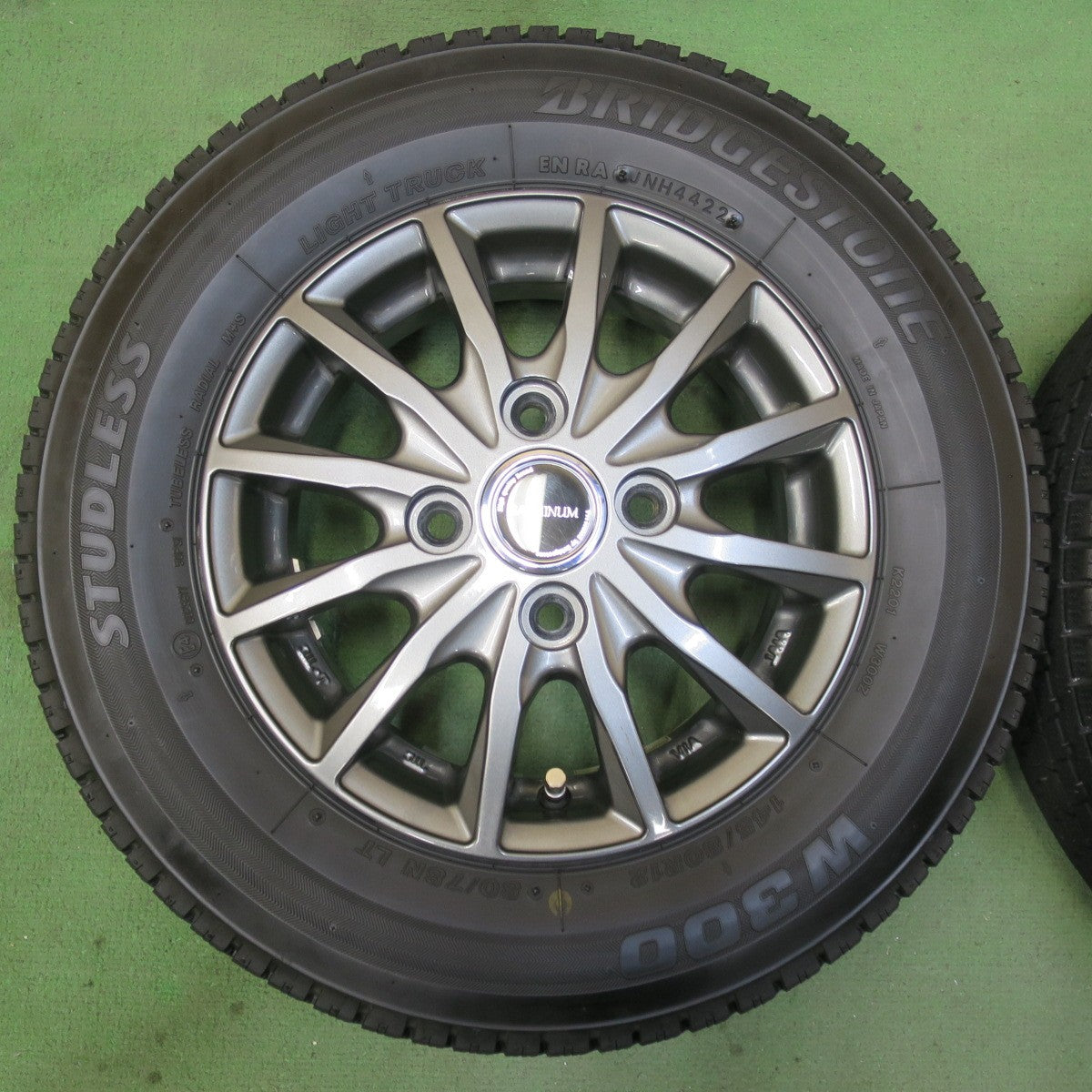 4本価格!22年★スタッドレス 145/80R12 80/78N ブリヂストン W300 BALMINUM バルミナ 12インチ PCD100/4H★5102303イス