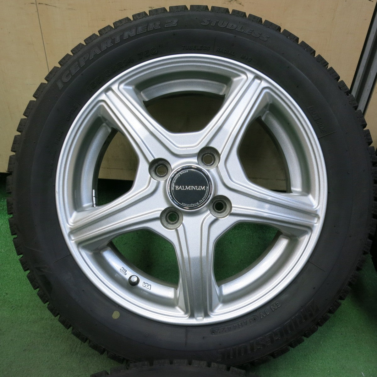 バリ溝!22年!キレイ!9.5分★スタッドレス 155/65R14 ブリヂストン アイスパートナー2 BALMINUM バルミナ 14インチ PCD100/4H★5070418SYス