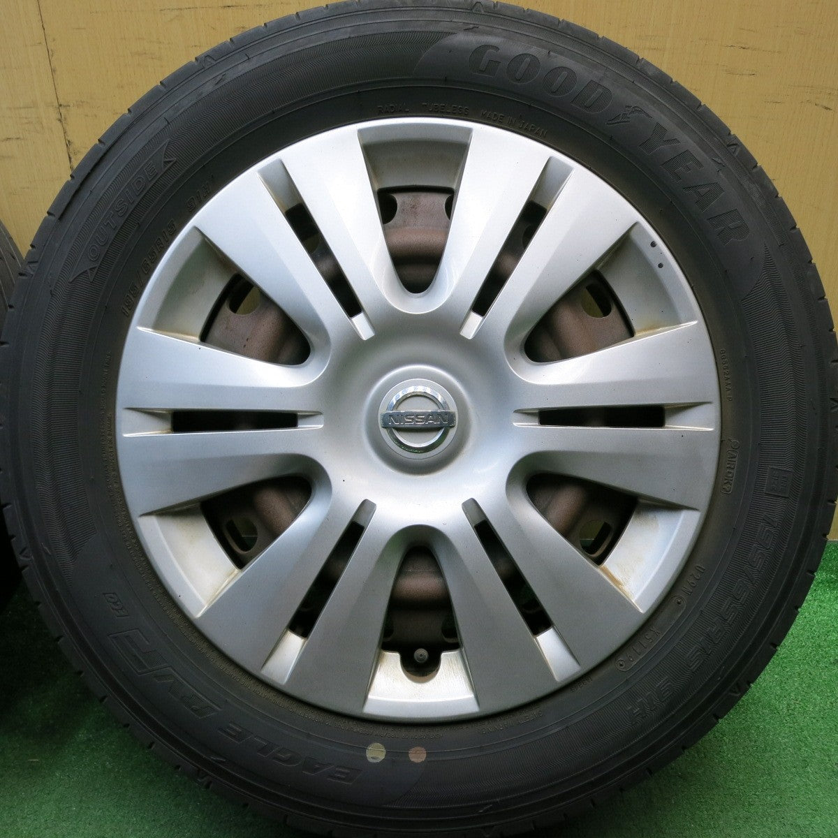 4本価格★日産 セレナ 純正 スチール 195/65R15 グッドイヤー イーグル RVF ECO 15インチ PCD114.3/5H★5060707HAノ