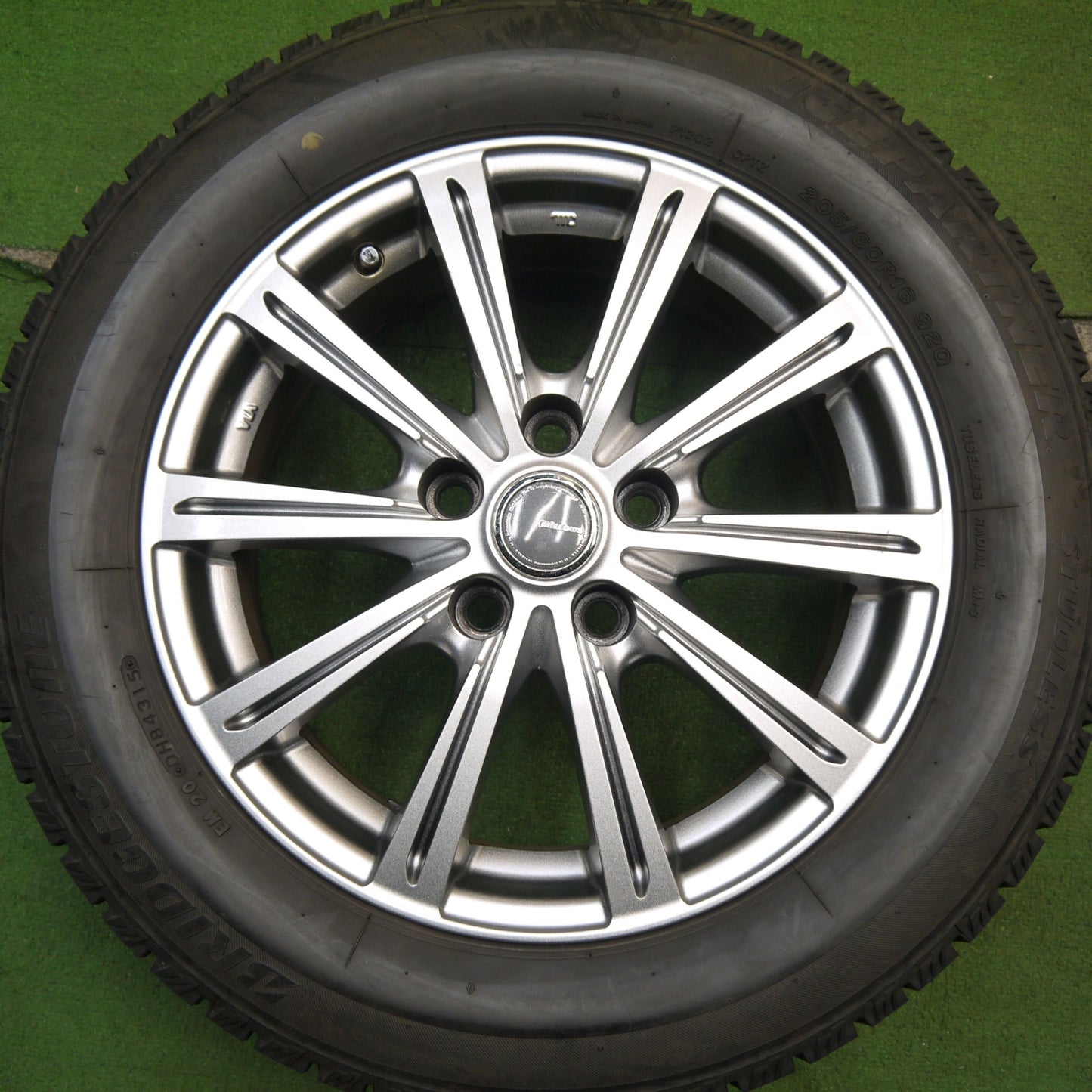 バリ溝!キレイ!9.5分★スタッドレス 205/60R16 ブリヂストン アイスパートナー MiLLOUS ミルアス 16インチ PCD114.3/5H★5060602Hス