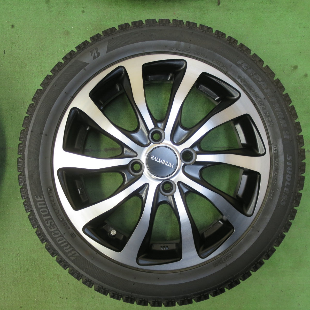 バリ溝!23年!キレイ!9分★スタッドレス 165/55R15 ブリヂストン アイスパートナー2 BALMINUM バルミナ 15インチ 軽サイズ N-BOX デイズ 等 PCD100/4H★5061903TTス