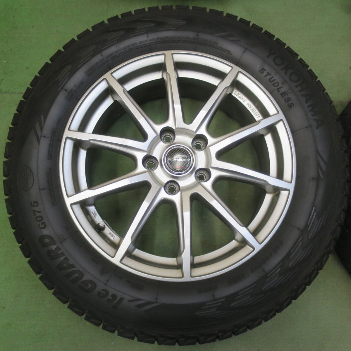バリ溝!キレイ!9.5分◎スタッドレス 225/65R17 ヨコハマ アイスガード G075 SCHNEIDER ATECH シュナイダー 17インチ PCD114.3/5H◎6102004イス