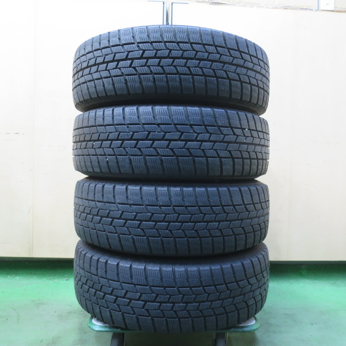キレイ★スタッドレス 185/65R15 グッドイヤー アイスナビ6 SEIN SS ザイン 15インチ PCD100/4H★6042004イス
