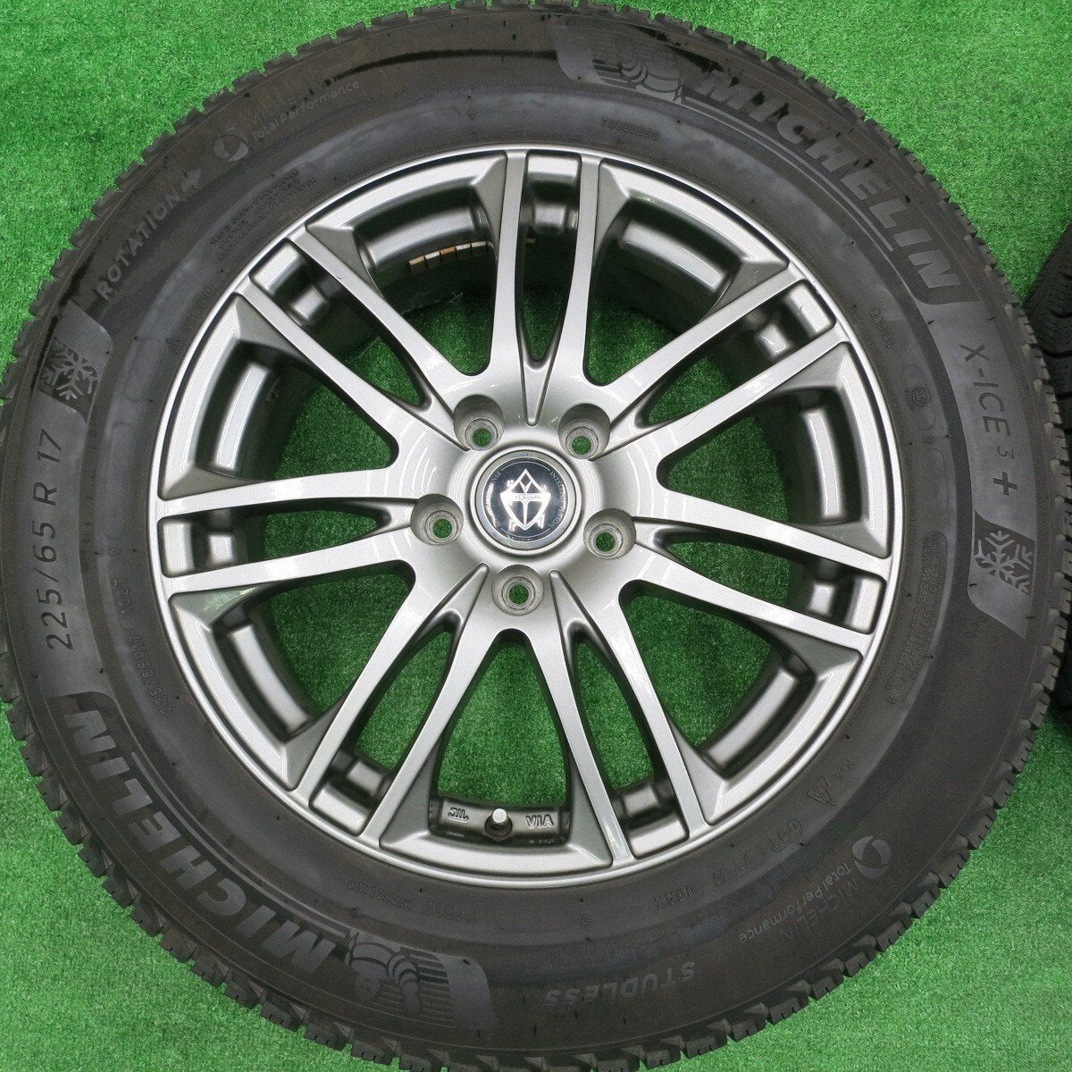 キレイ★スタッドレス 225/65R17 ミシュラン X-ICE3+ VELVA ヴェルヴァ 17インチ PCD114.3/5H★4080801HAス