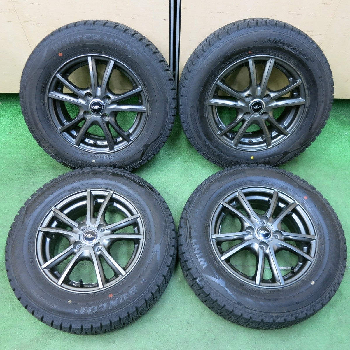 バリ溝!21年!キレイ!9.5分★スタッドレス 185/70R14 ダンロップ ウインターマックス WM02 NIRVANA NV ニルバーナ ニルヴァーナ PCD100/4H★4120609SYス