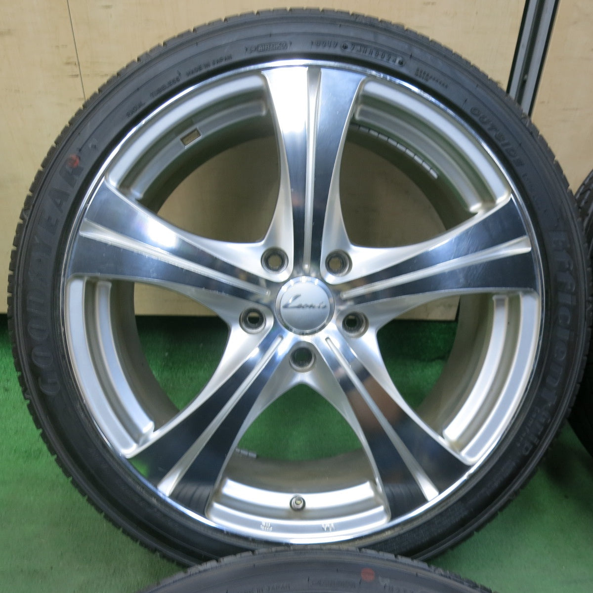 タイヤほぼ未使用!25年★Leonis FST 225/40R18 グッドイヤー EfficientGrip Comfort レオニス 18インチ PCD114.3/5H★5062608SYノ
