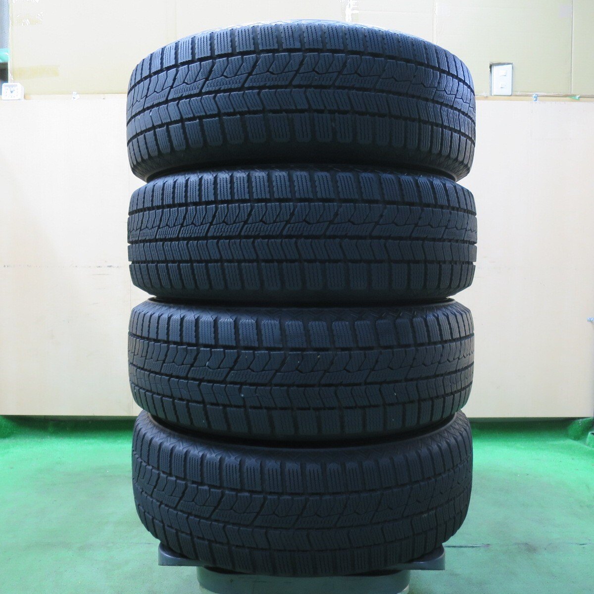 バリ溝!22年!9.5分★プリウス 等 195/65R15 スタッドレス トーヨー オブザーブ GIZ2 JOKER ジョーカー 15インチ PCD100/5H★5012711イス
