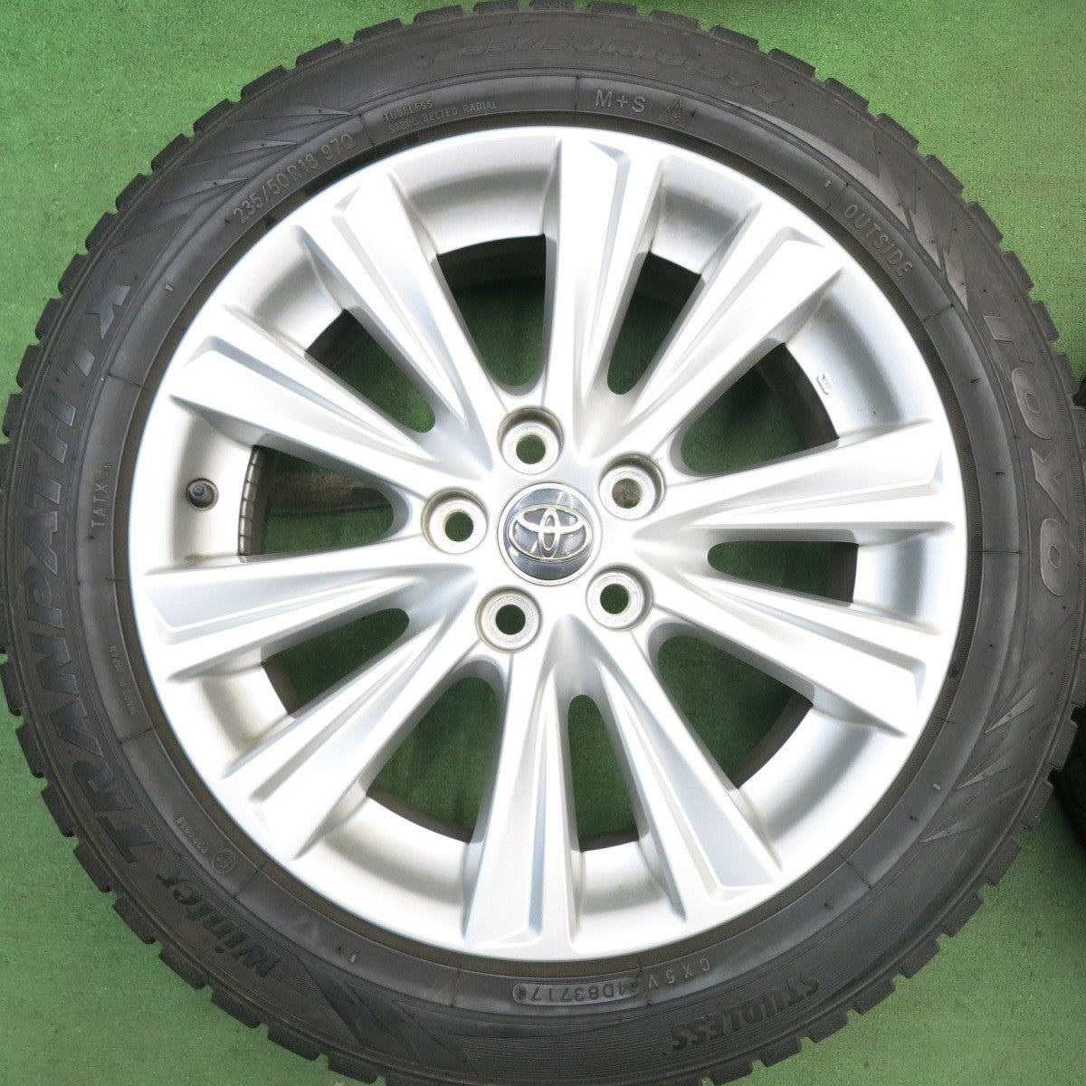 バリ溝!キレイ!9分★トヨタ 30系 アルファード ヴェルファイア 純正 235/50R18 スタッドレス トーヨー ウインター トランパス TX 18インチ PCD114.3/5H★5080201HAス
