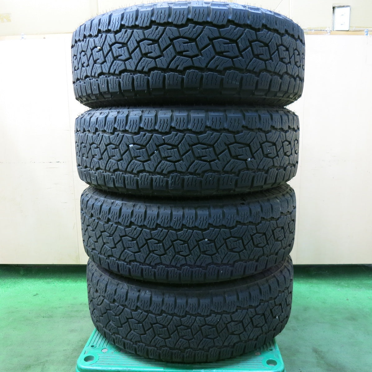 バリ溝!22年!9.5分★225/65R17 トーヨー オープンカントリー A/T ravrion selzer ラブリオン 17インチ PCD114.3/5H★5090601SKノ